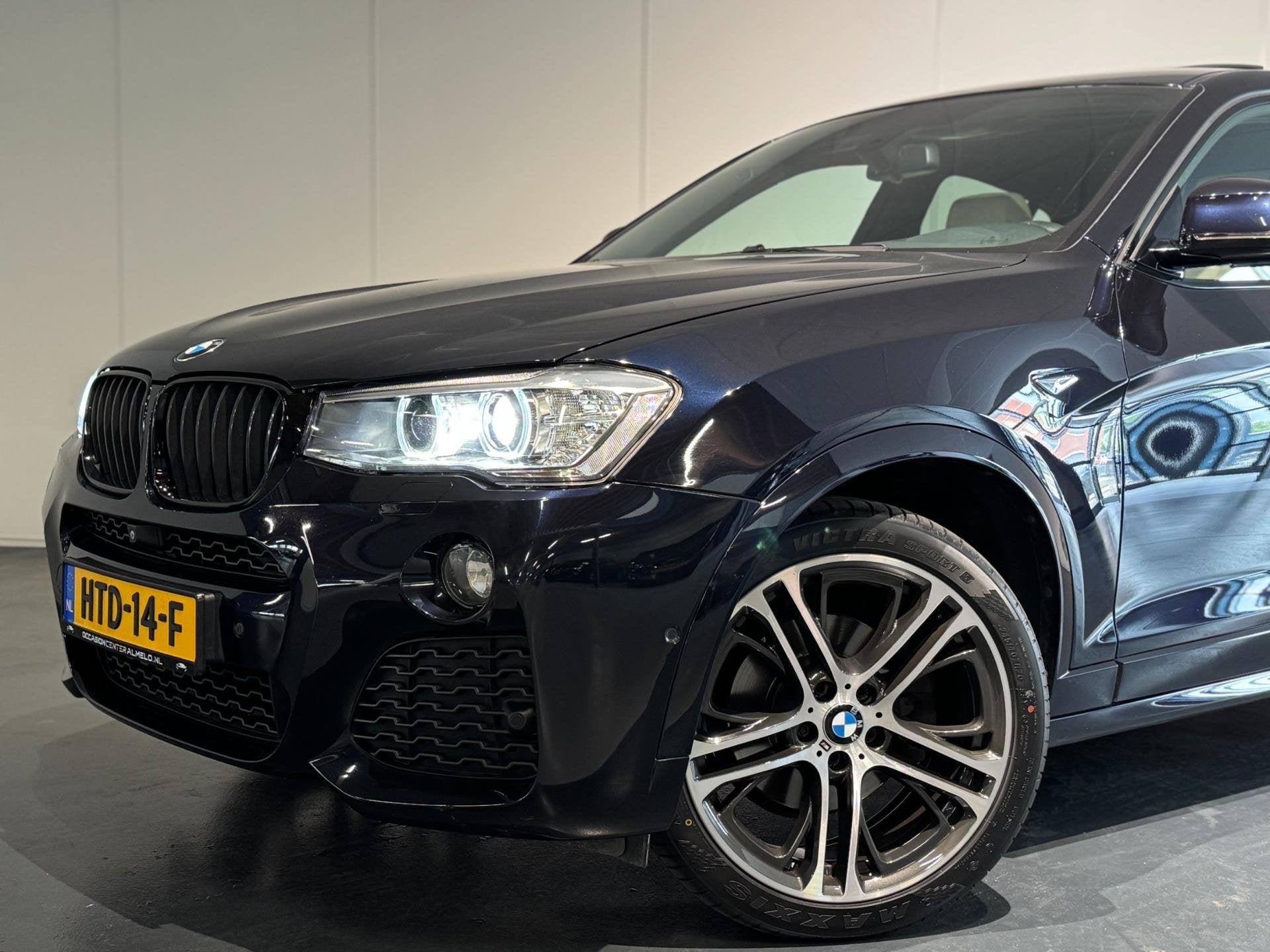 BMW X4 XDrive20i High Executive XLine M-Performance /Incl.BT, Automaat, Dealer onderhouden, Gebruikt, Euro 6