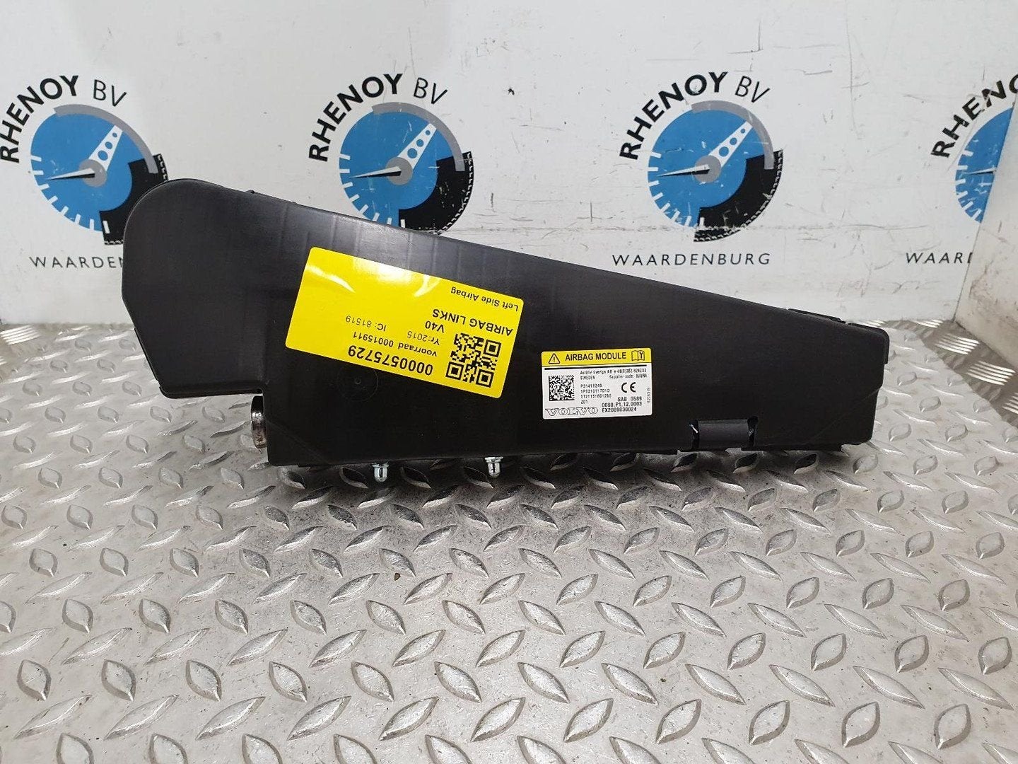 VOLVO V40 2.0 D2 Summum Bns AIRBAG LINKS 2015, Ophalen of Verzenden, Gebruikt, ARN erkend