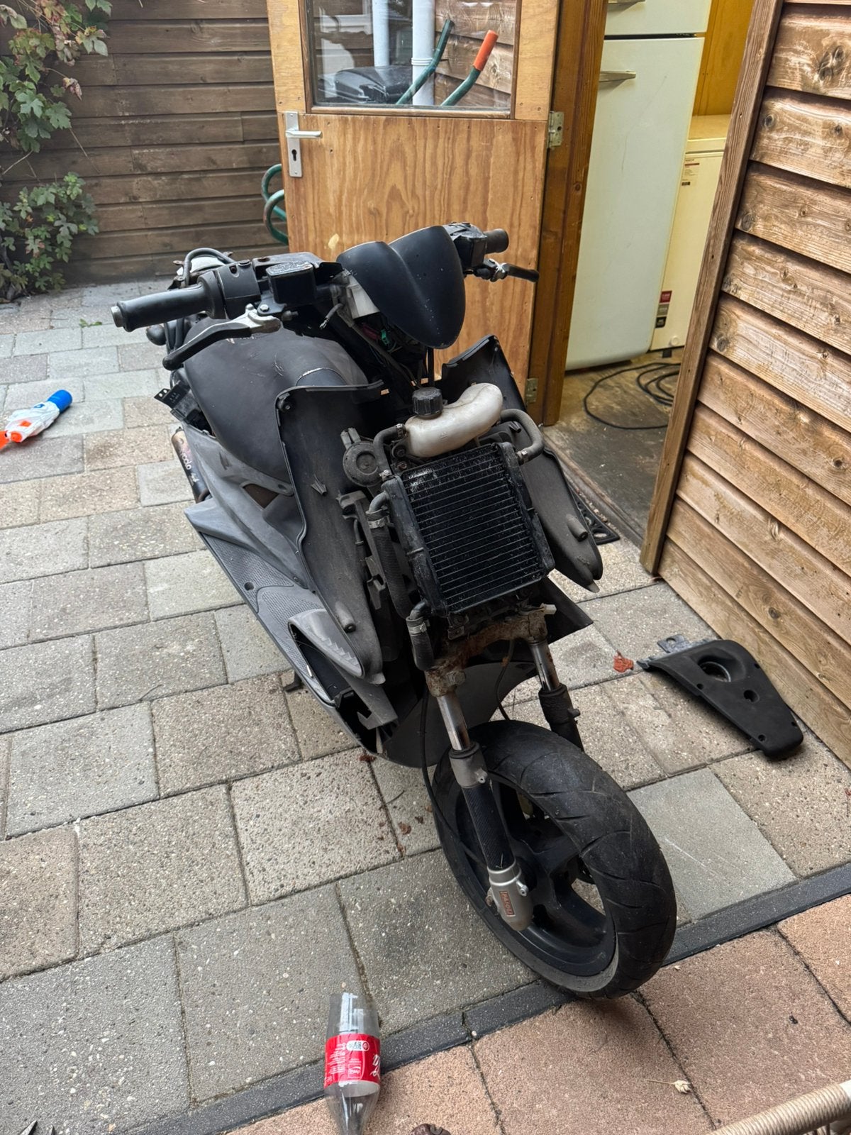 Yamaha aerox opknapper, Fietsen en Brommers, Ophalen, Zo goed als nieuw, Benzine, Aerox