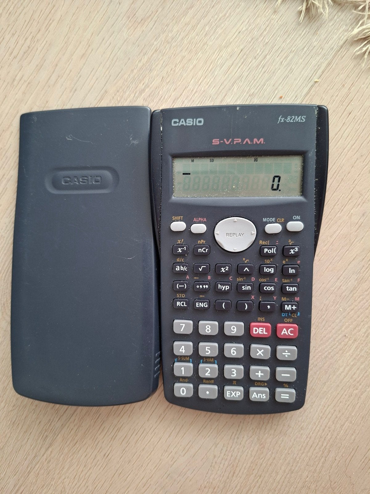 Rekenmachine casio fx-82MS, Diversen, Rekenmachines, Ophalen of Verzenden, Zo goed als nieuw
