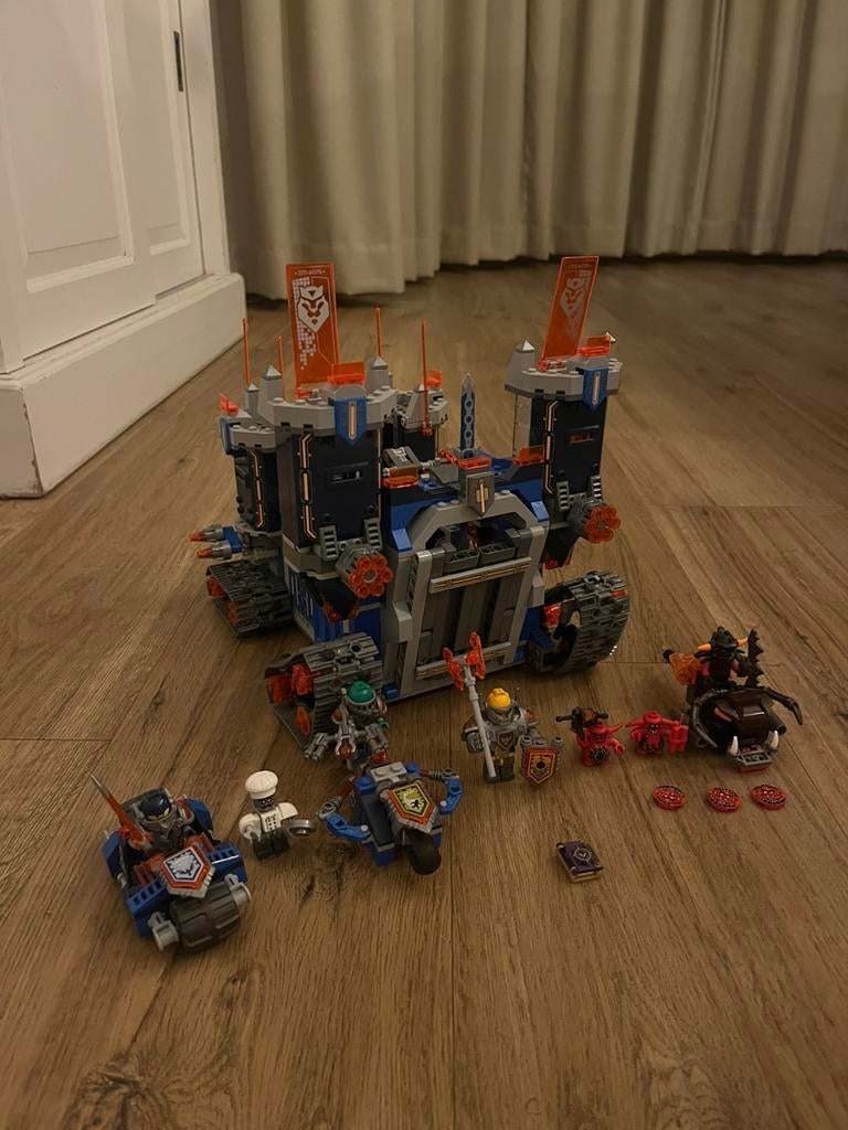 Lego nexo knights sets, Gebruikt, Overige thema's, Lego, Ophalen of Verzenden