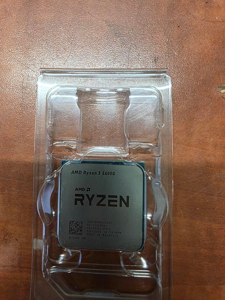 AMD Ryzen 5 5600G /6 Cores/12Threads/Am4, Computers en Software, Processors, Zo goed als nieuw, 6-core, 4 Ghz of meer, Ophalen of Verzenden