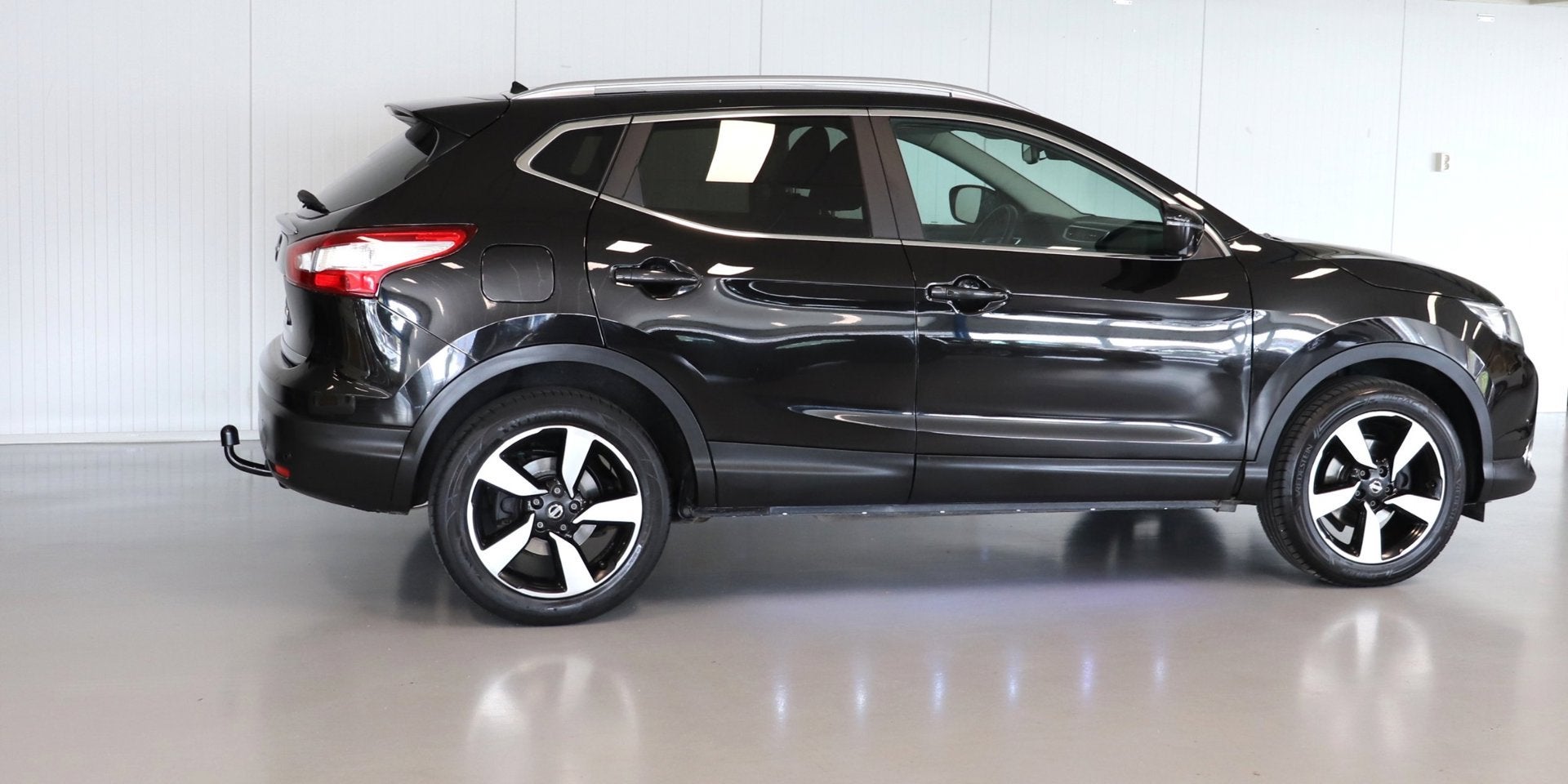 Nissan Qashqai 1.2 N-Connecta met trekhaak Rijklaar € 9450, Auto's, Voorwielaandrijving, Stof, Gebruikt, 4 cilinders