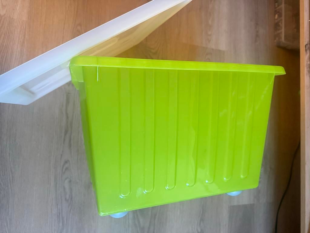 Ikea Vessla opbergbak met wielen en deksel - groen, Doe-het-zelf en Verbouw, Kratten en Dozen, Gebruikt, Minder dan 50 cm, Ophalen of Verzenden