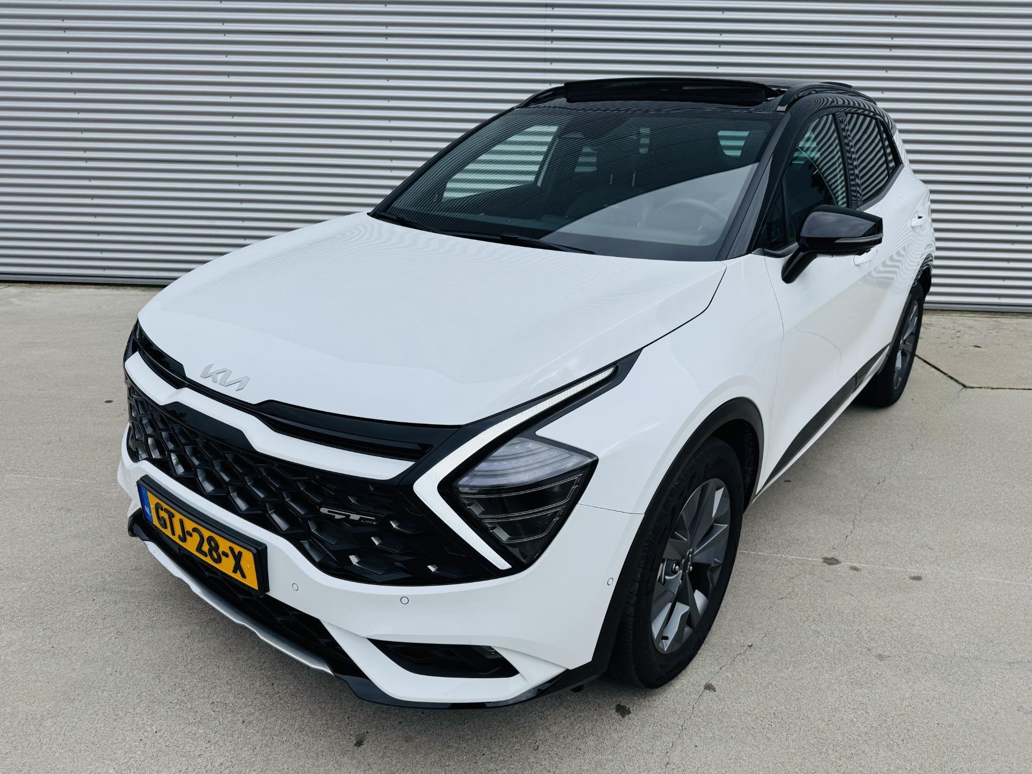 Kia Sportage 1.6 T-GDi Hybrid GT-PlusLine Panoramadak | Stoe, Auto's, Kia, Gebruikt, Euro 6, 4 cilinders, 1360 kg