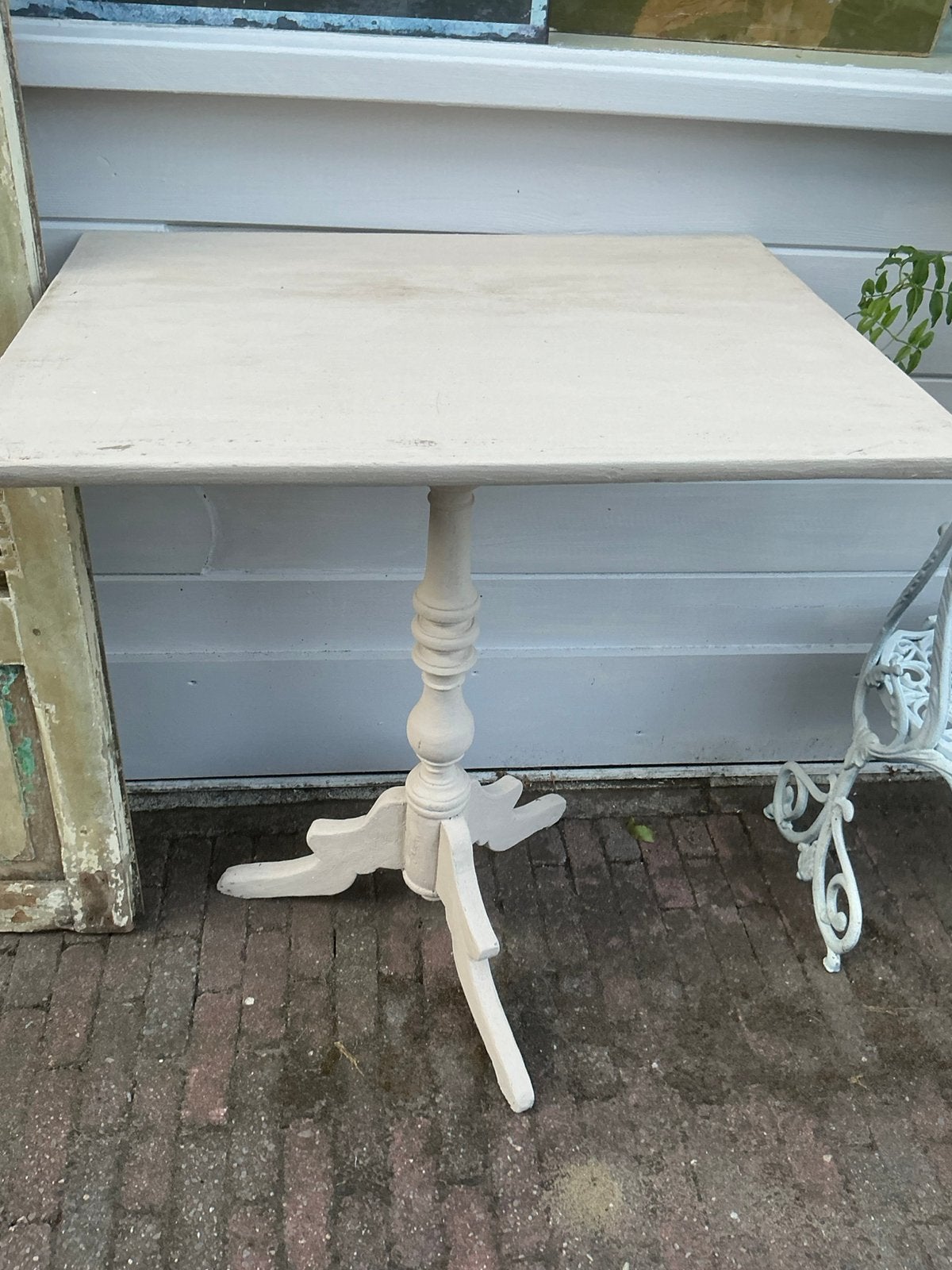Leuk oud tafeltje op 3 poot, Antiek en Kunst, Ophalen