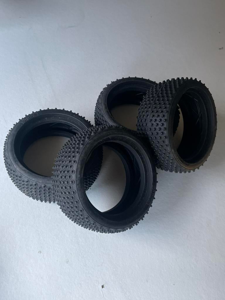 Original Tamiya NDF 1:8 buggy tires, Ophalen of Verzenden, Zo goed als nieuw