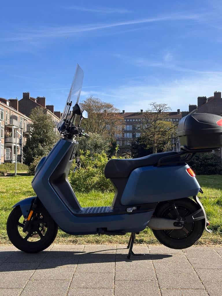 Niu nqi sport 2022 + topkoffer - max 55 km/u + 2x35AH Accus!, Ophalen, Gebruikt, Maximaal 45 km/u, Elektrisch