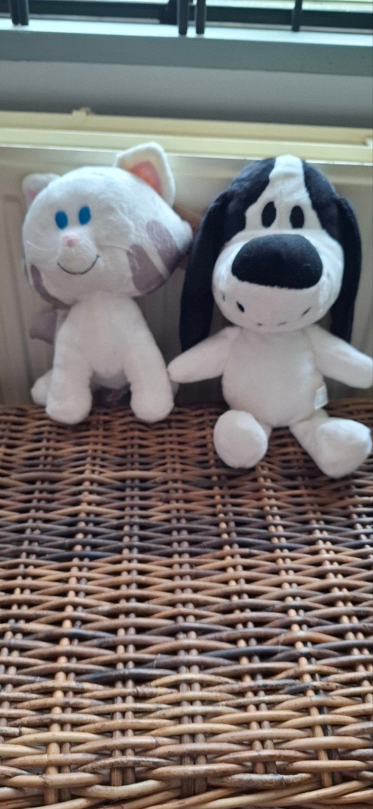 woezel en pip poes buurtpoes 27 cm en hond Charlie 29 cm, Kinderen en Baby's, Speelgoed | Knuffels en Pluche, Overige karakters