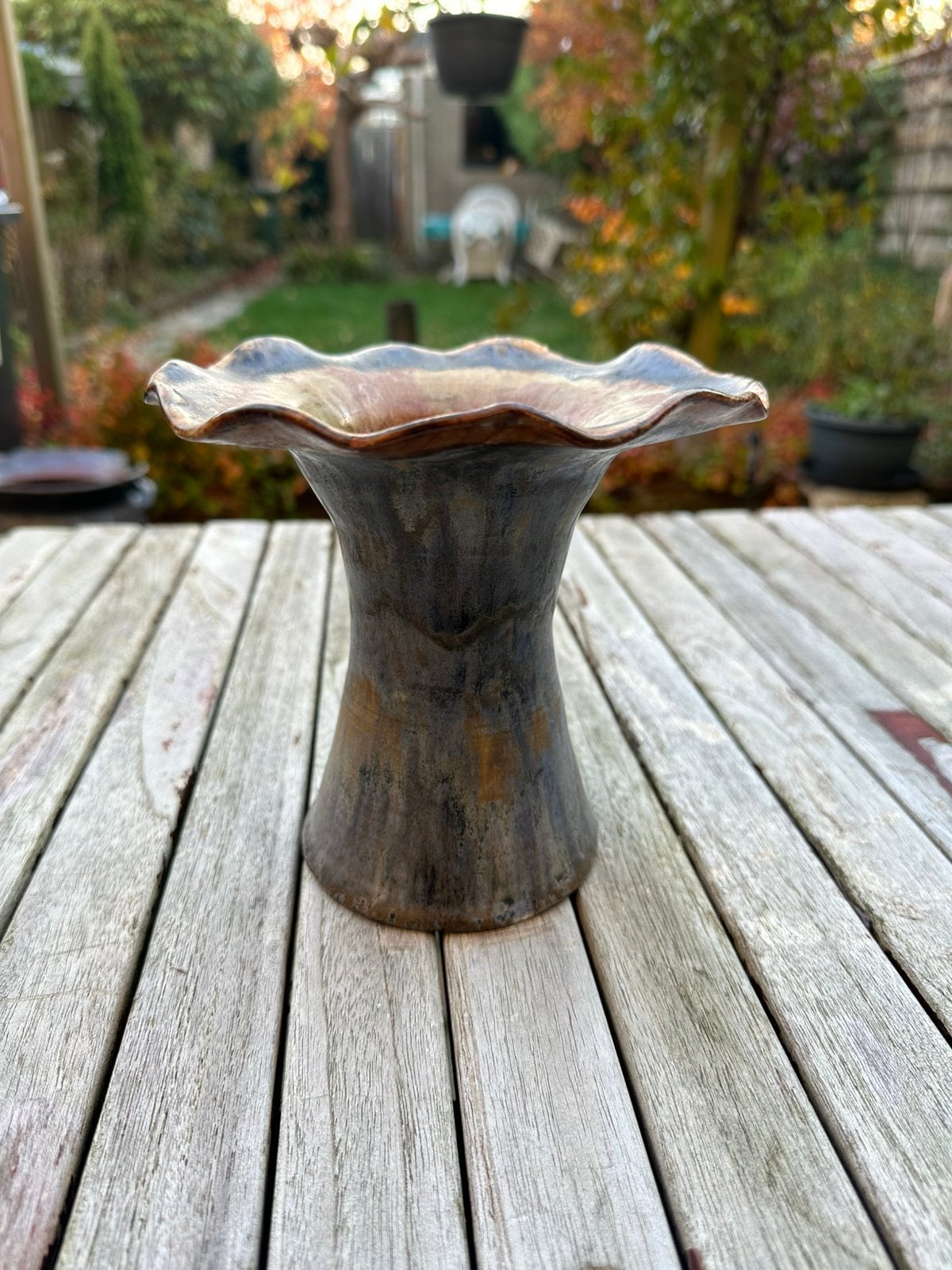 Handgemaakte keramieken vaas met wijd uitlopende rand, Overige kleuren, Aardewerk of Porselein, Nieuw, Ophalen of Verzenden