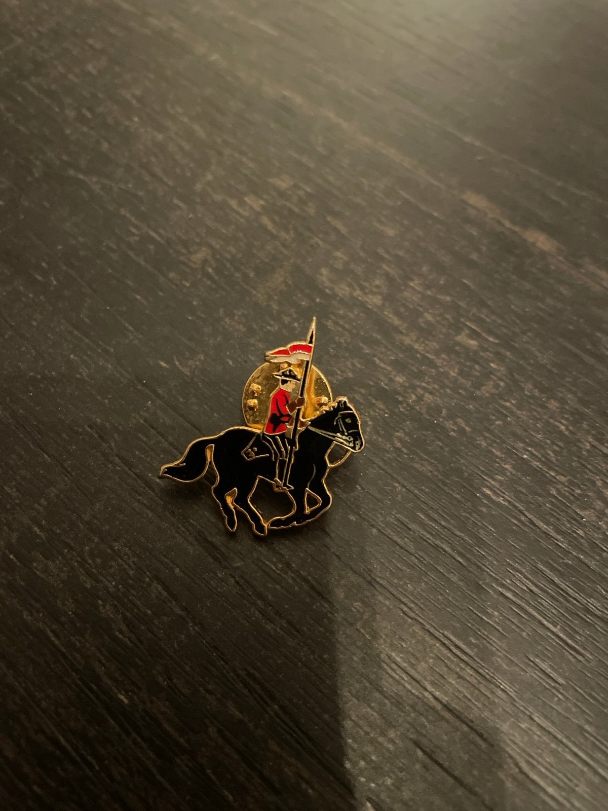 Vintage RCMP Canadese Politie te Paard Speldje, Ophalen of Verzenden, Gebruikt, Stad of Land, Speldje of Pin