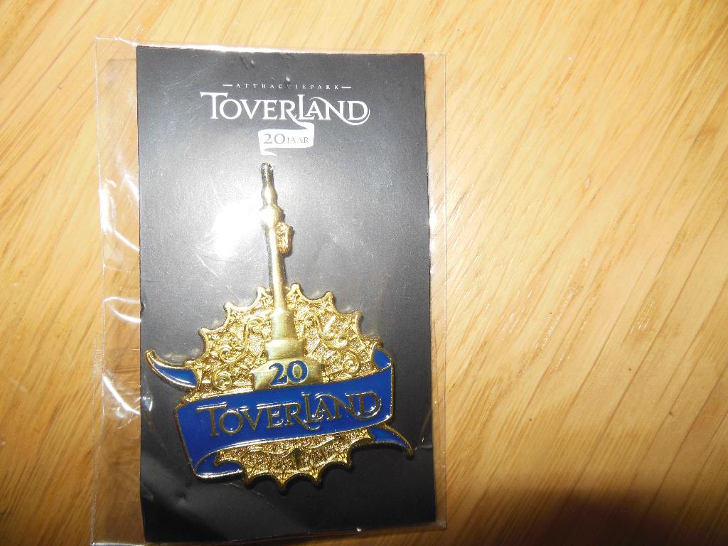 Jubileum pin, 20 jaar Toverland (nieuw), Verzenden, Nieuw, Overige onderwerpen