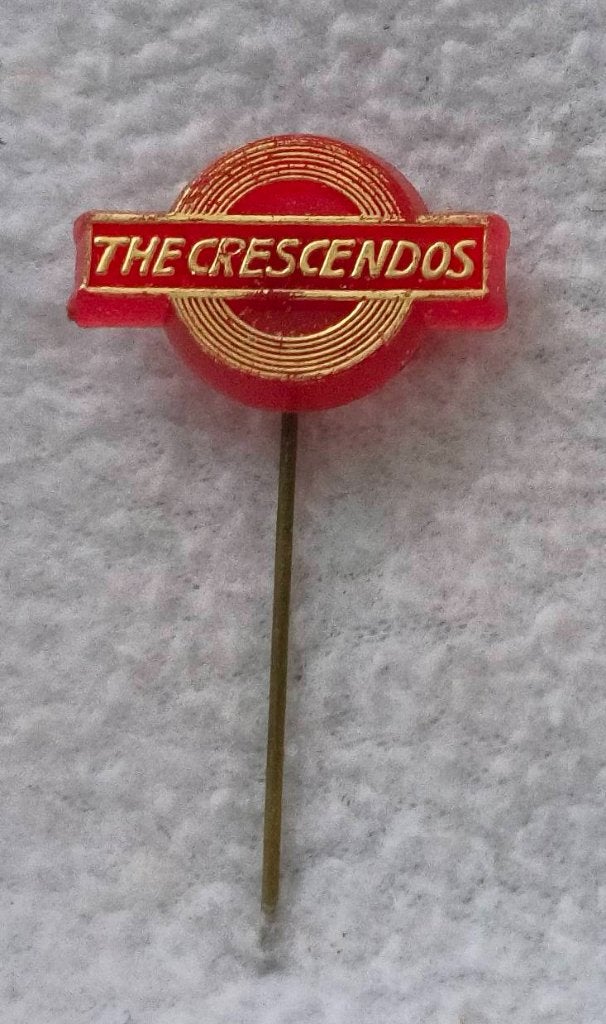 Speldje The Crescendos, Ophalen of Verzenden, Zo goed als nieuw, Overige onderwerpen, Speldje of Pin