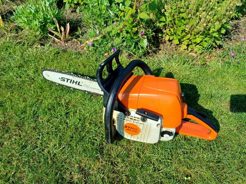 Stihl MS290 Kettingzaag - Motorzaag MS291, Stihl, Gebruikt, 70 mm of meer, Kettingzaag
