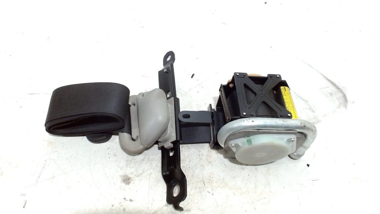 Veiligheidsgordel rechts voor Toyota Corolla, Onderdelen@venauto.nl, Van der Ven Autorecycling B.V., Gebruikt, Ettenseweg 76, 4706 PB Roosendaal, The Netherlands
