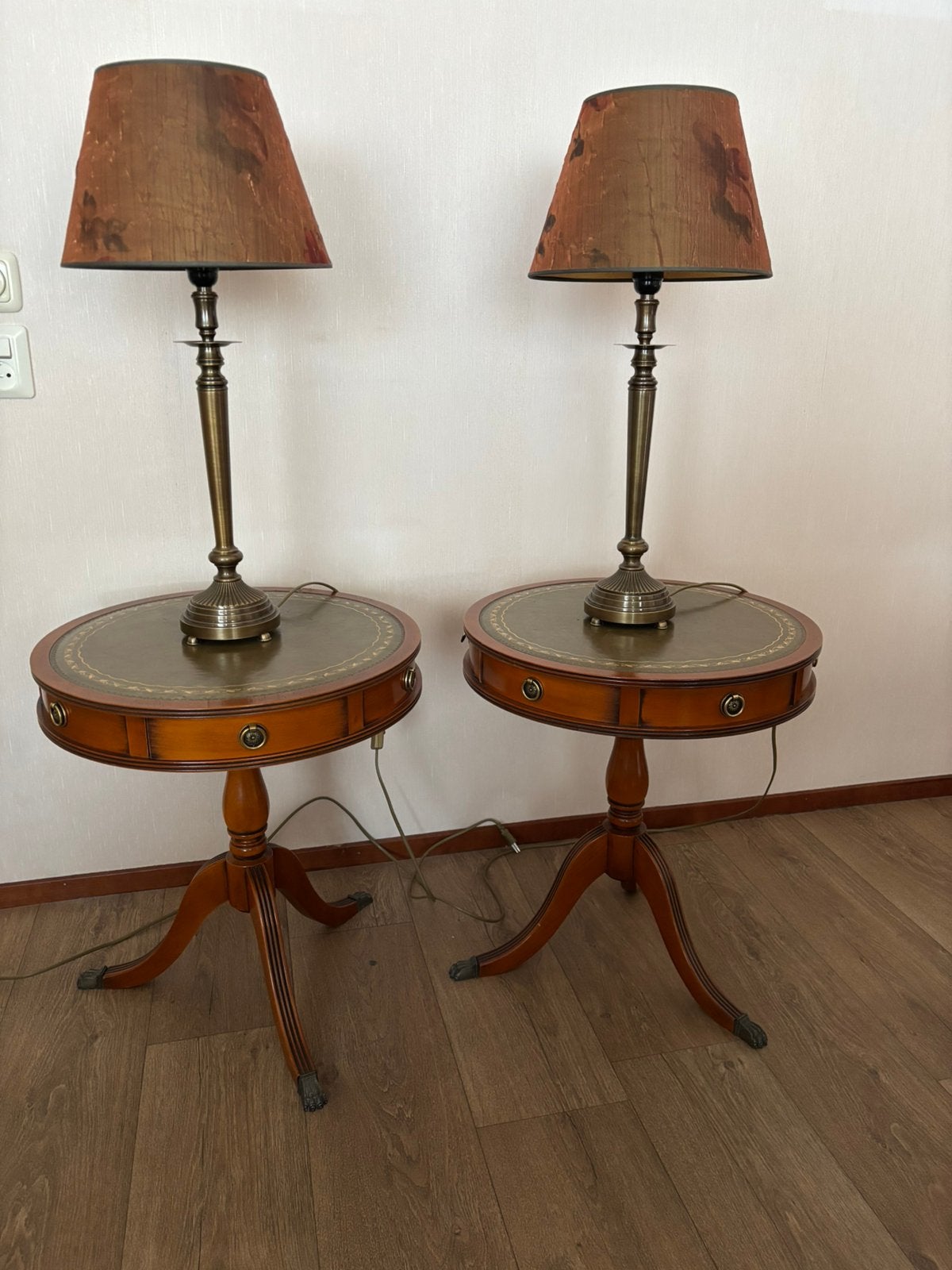 Antieke bijzettafels Regency drum tafels, Ophalen