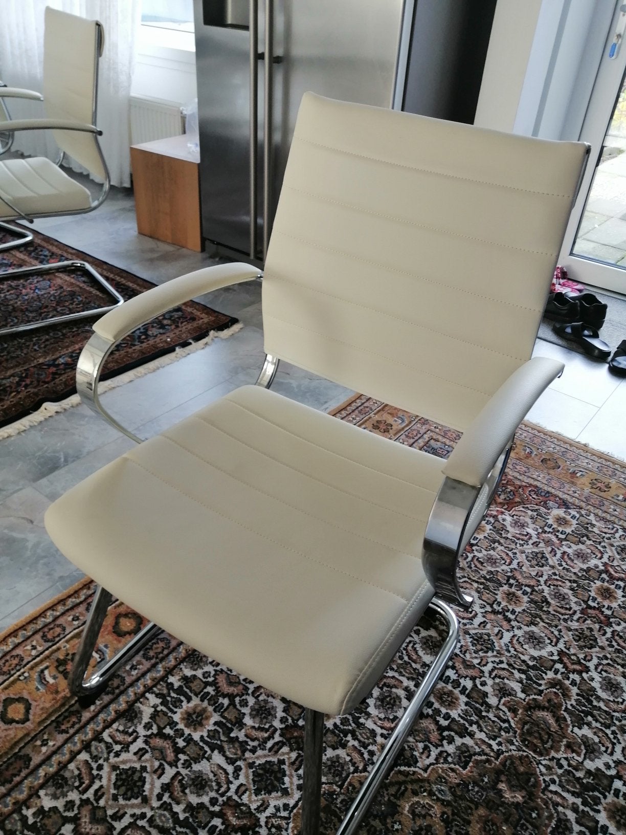 Stoelen )8x) wiet, Huis en Inrichting, Ophalen of Verzenden, Zo goed als nieuw, Vijf, Zes of meer stoelen