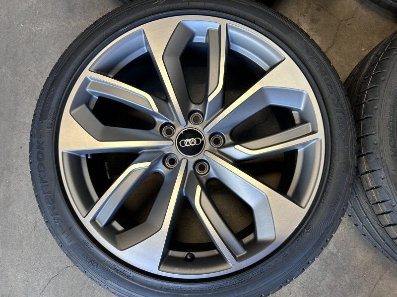19 inch originele audi sport velgen + zomerbanden Audi Q2, 19 inch, -, -, Banden en Velgen