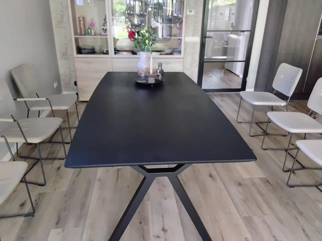 Eettafel zwart, Huis en Inrichting, Ophalen, 100 tot 150 cm, 200 cm of meer, Zo goed als nieuw