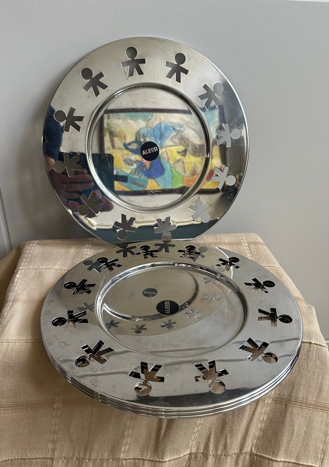 4 Alessi onderborden met figuurtjes, Huis en Inrichting, Keuken | Servies, Ophalen, Gebruikt, Overige merken, Bord(en)