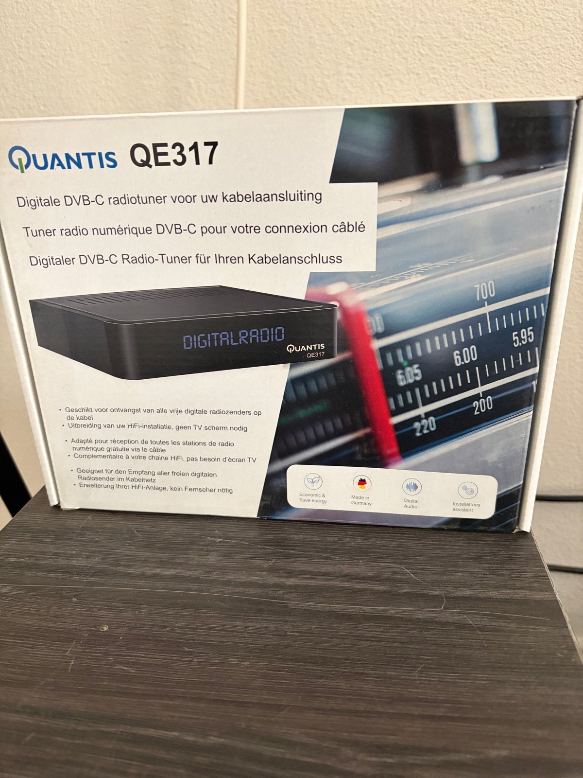 Quantis QE317 Digitale DVB-C Radio Tuner met Afstandsbedieni, Ophalen, Nieuw, Radio
