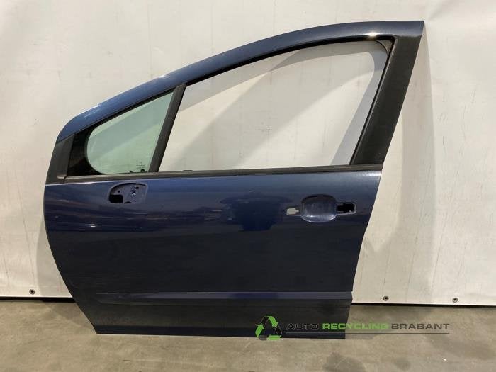 Portier 4Deurs links-voor van een Peugeot 308 (KHH), Gebruikt, -, Deur, -