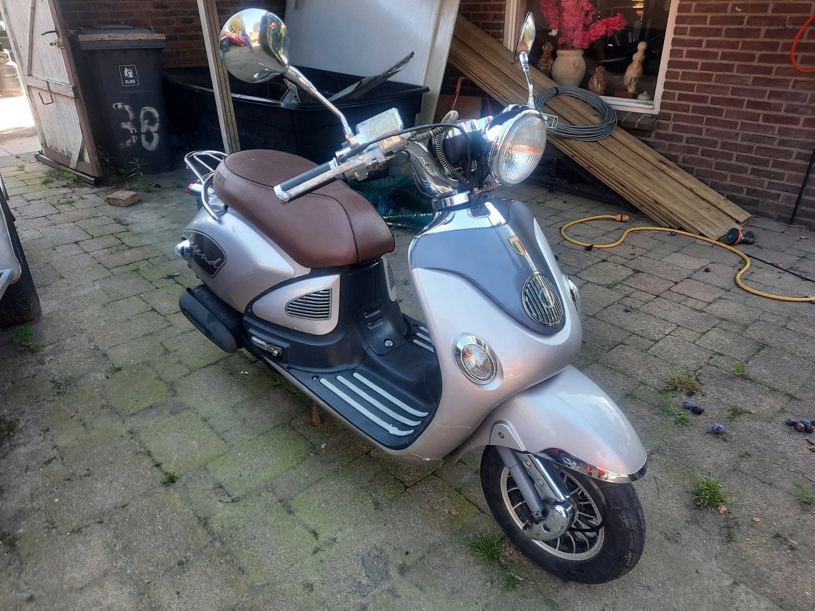 znen scooter geel kenteken 8000km gelopen, Gebruikt, Benzine, Ophalen, Overige merken