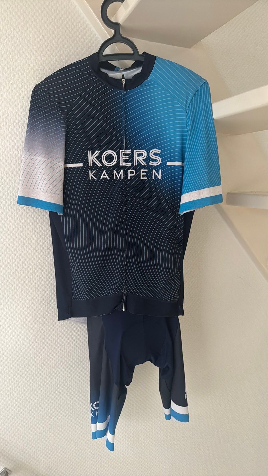 Wielertenue “Koers Kampen” maat L, Fietsen en Brommers, Ophalen of Verzenden, Zo goed als nieuw, L, Heren