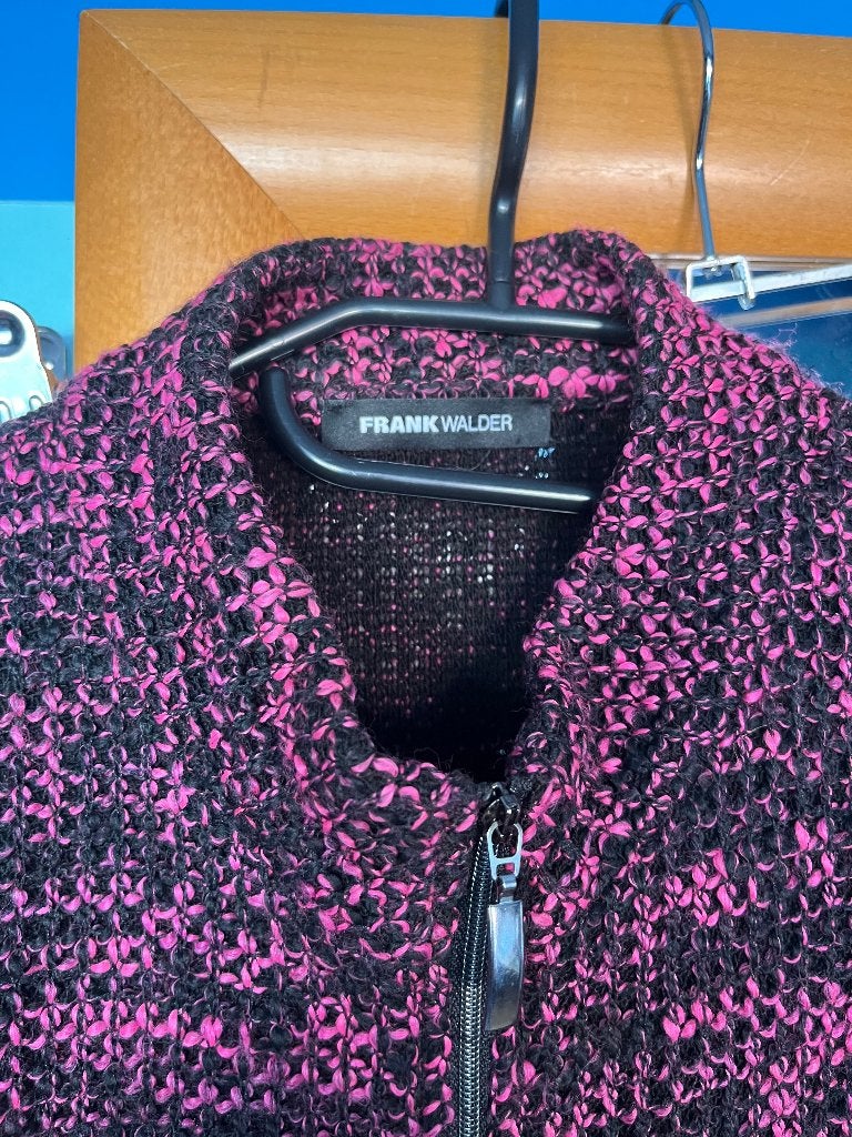 mooi rood zwart gemelleerd vestjasje Frank Walder 42/44, Kleding | Dames, Truien en Vesten, Verzenden, Maat 42/44 (L), Gedragen