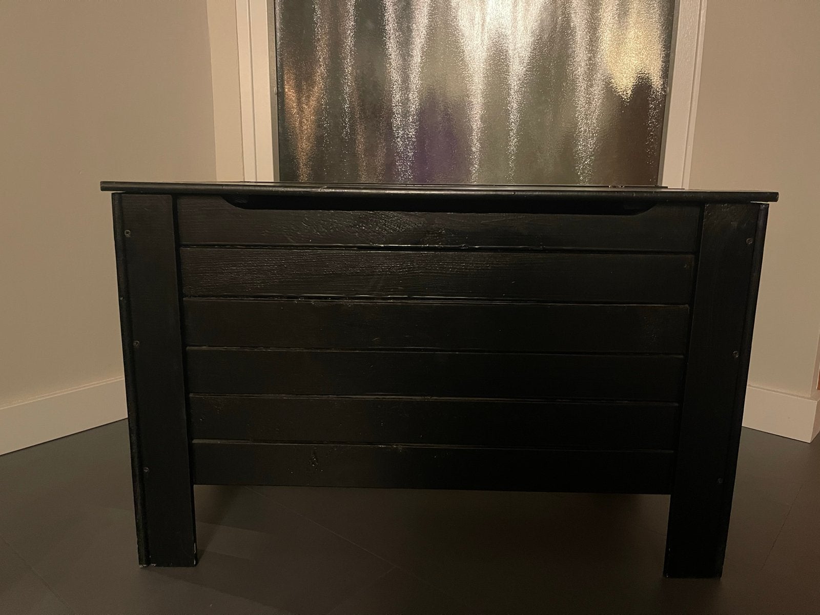 Zwarte houten opbergkist - Breedte 80,5 cm, Huis en Inrichting, Ophalen, 50 – 75, Gebruikt, Minder dan 50 cm