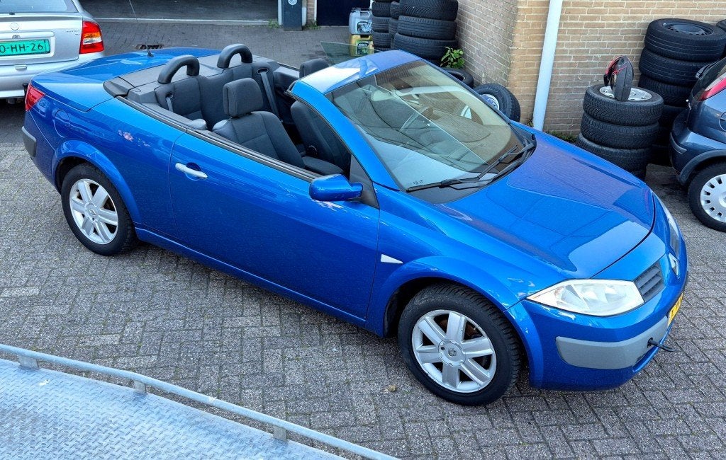 Renault MEGANE 2.0 16V Cabrio Luxe TIMINGBELT BROKEN!, Voorwielaandrijving, 1998 cc, 135 pk, Gebruikt