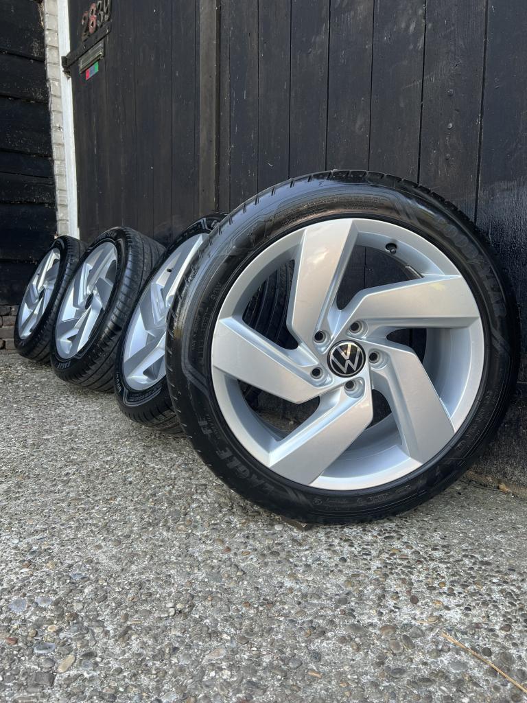 5x112 originele Volkswagen golf 8 Caddy richmond velgen 17”, Banden en Velgen, Niet ingevuld, Nieuw, 17 inch