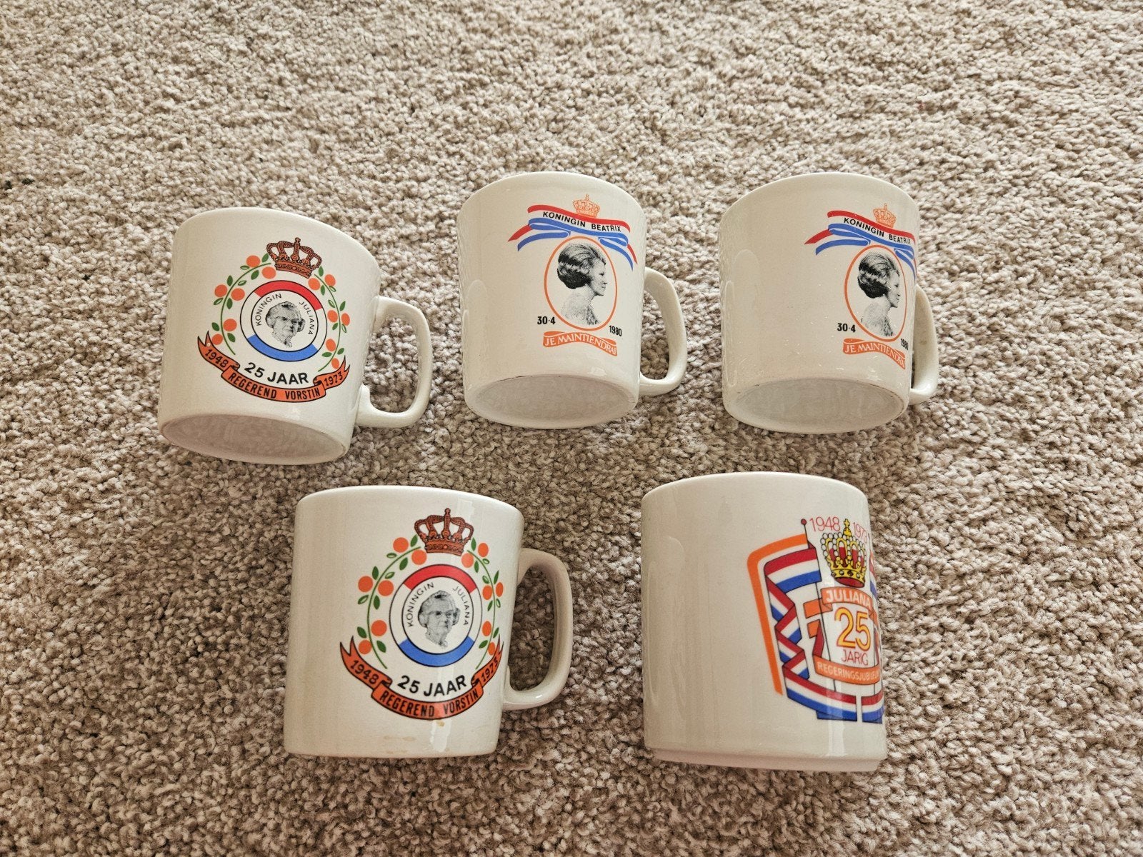 5 Oranje Koningshuis Bekers - Beatrix en Juliana, Ophalen