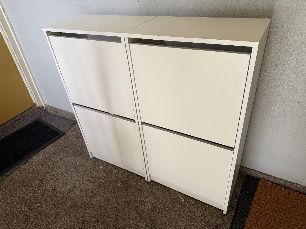 2 IKEA BISSA Shoe Cabinets, White, Ophalen, Zo goed als nieuw