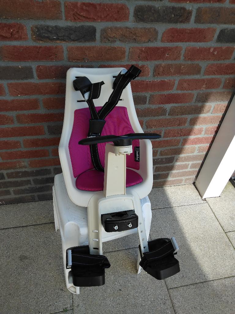 Bobike roze voorzitje met bevestiging, Bobike voorzitje, Ophalen of Verzenden, Gebruikt, Voetsteuntjes