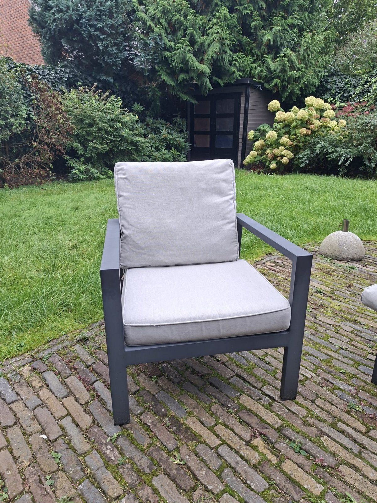 2 Lounge stoelen met kussens, Tuin en Terras, Ophalen, Gebruikt, Kunststof