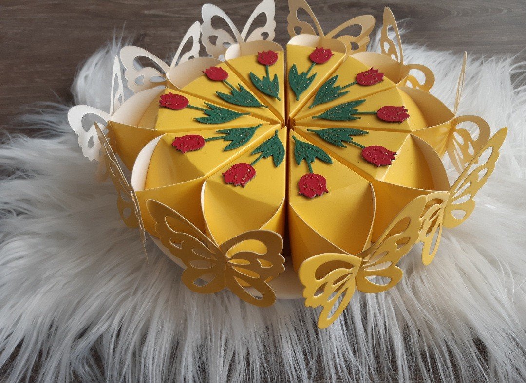 Nieuw! CADEAU TAART, geel met tulpen, 10 "cadeau punten", Geel, Nieuw, Papier of Karton, Natuur en Bloemen
