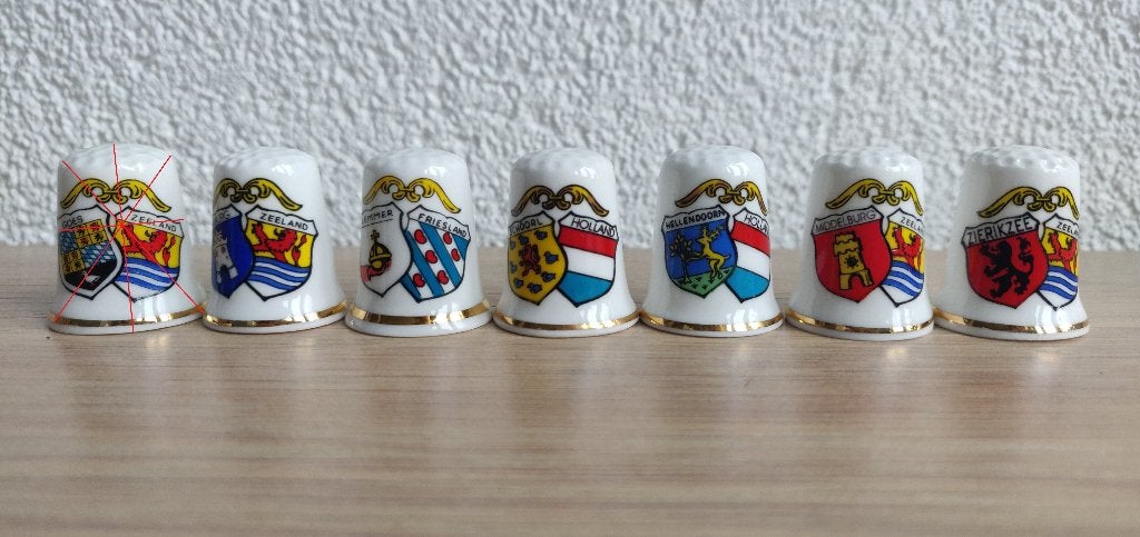 Vingerhoedjes Nederland, Ophalen of Verzenden, Zo goed als nieuw