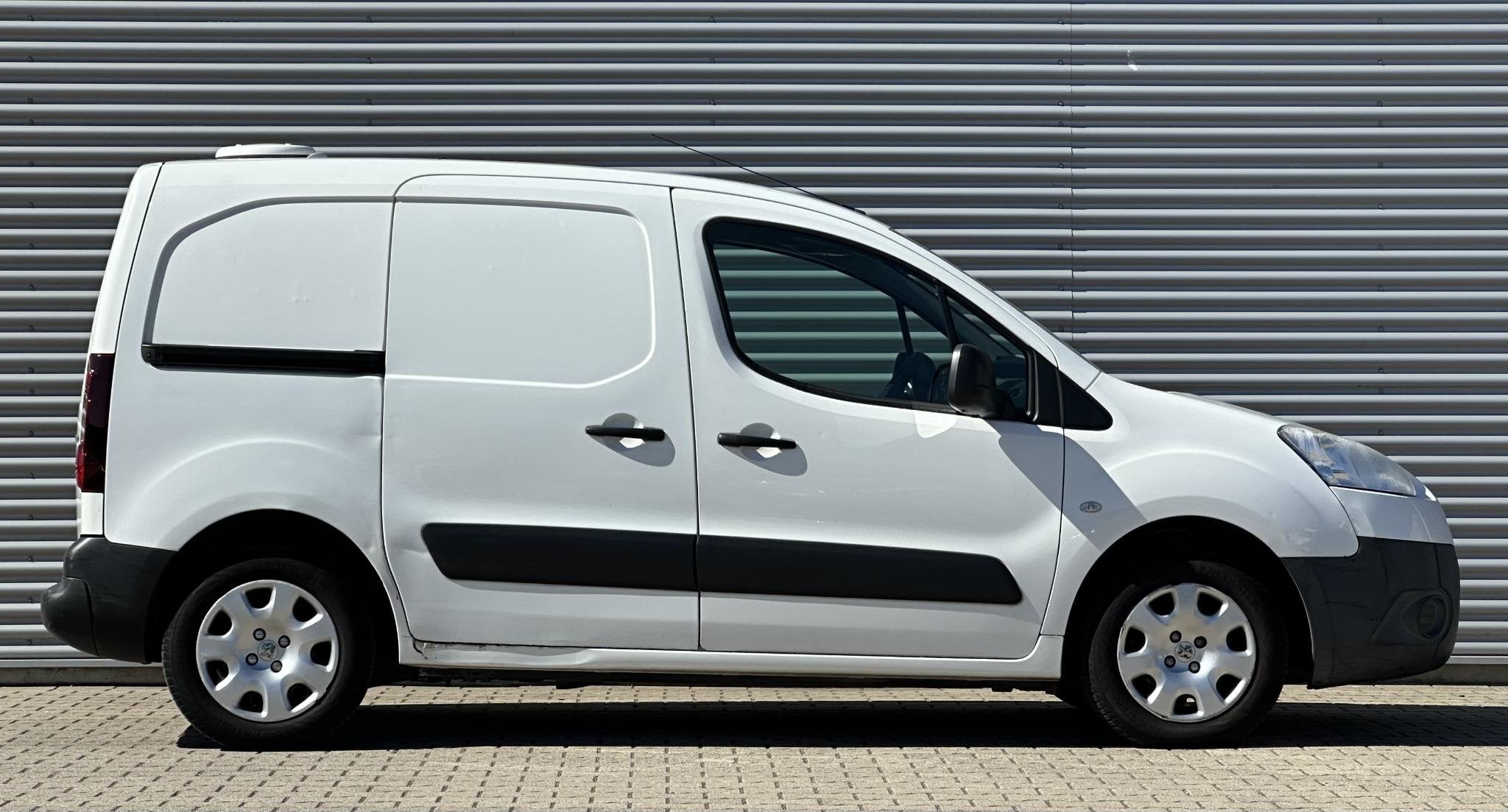 Peugeot Partner 120 1.6 HDI L1 XR Profit + Airco, Voorwielaandrijving, Euro 5, Stof, Gebruikt