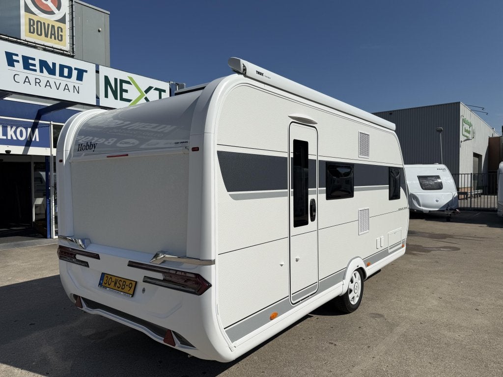 Hobby Excellent Edition 490 KMF Zeer complete caravan!, Caravans en Kamperen, Hobby, Bedrijf, 5 tot 6 meter, Schokbreker