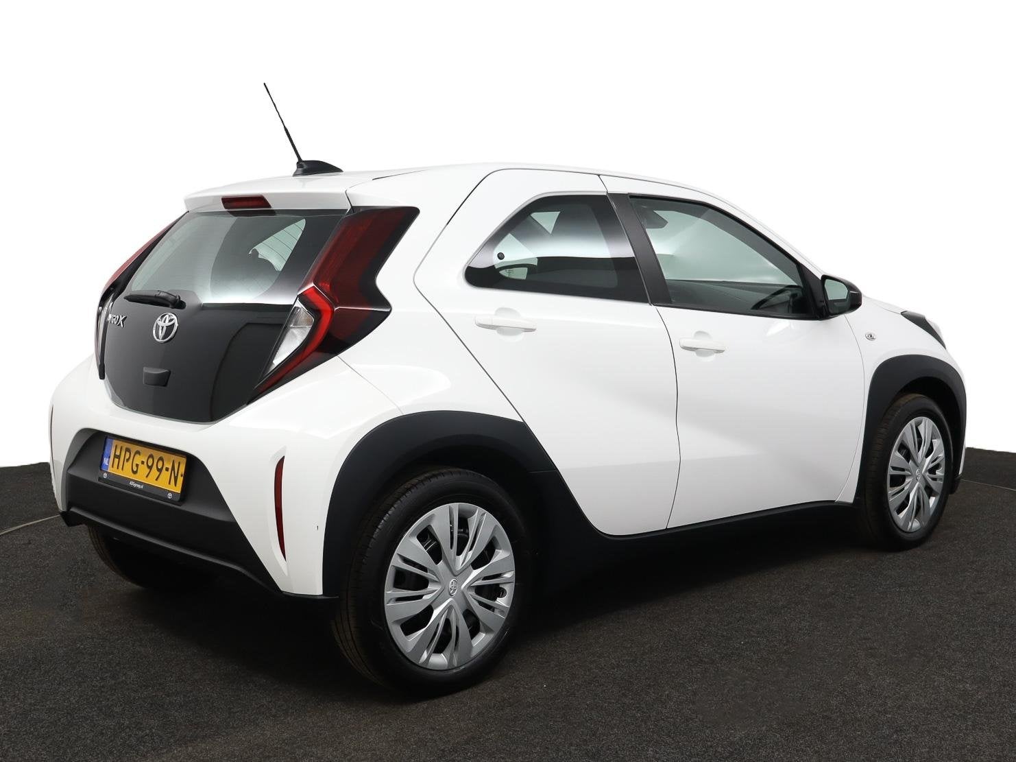 Toyota Aygo X 1.0 VVT-i MT Play | Adaptive Cuise Control | A, Auto's, Toyota, 12 maanden, Stof, Gebruikt, Euro 6