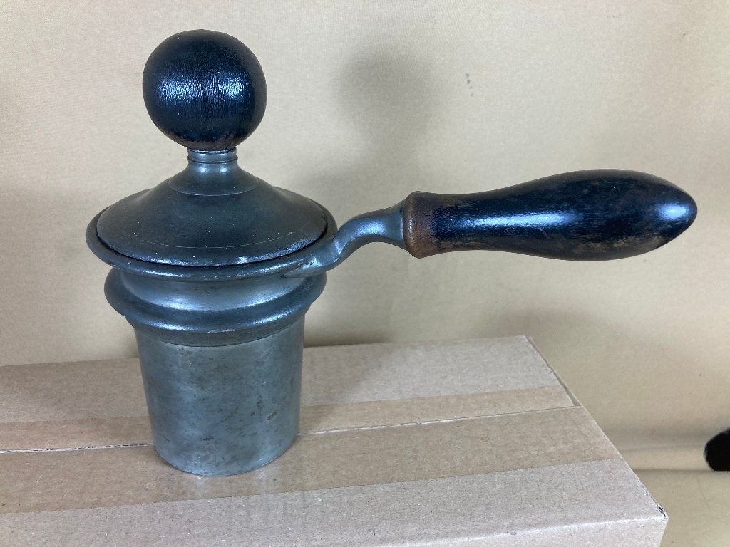 Tinnen kannetje met deksel en houten steel 18e / 19e eeuw, Ophalen of Verzenden