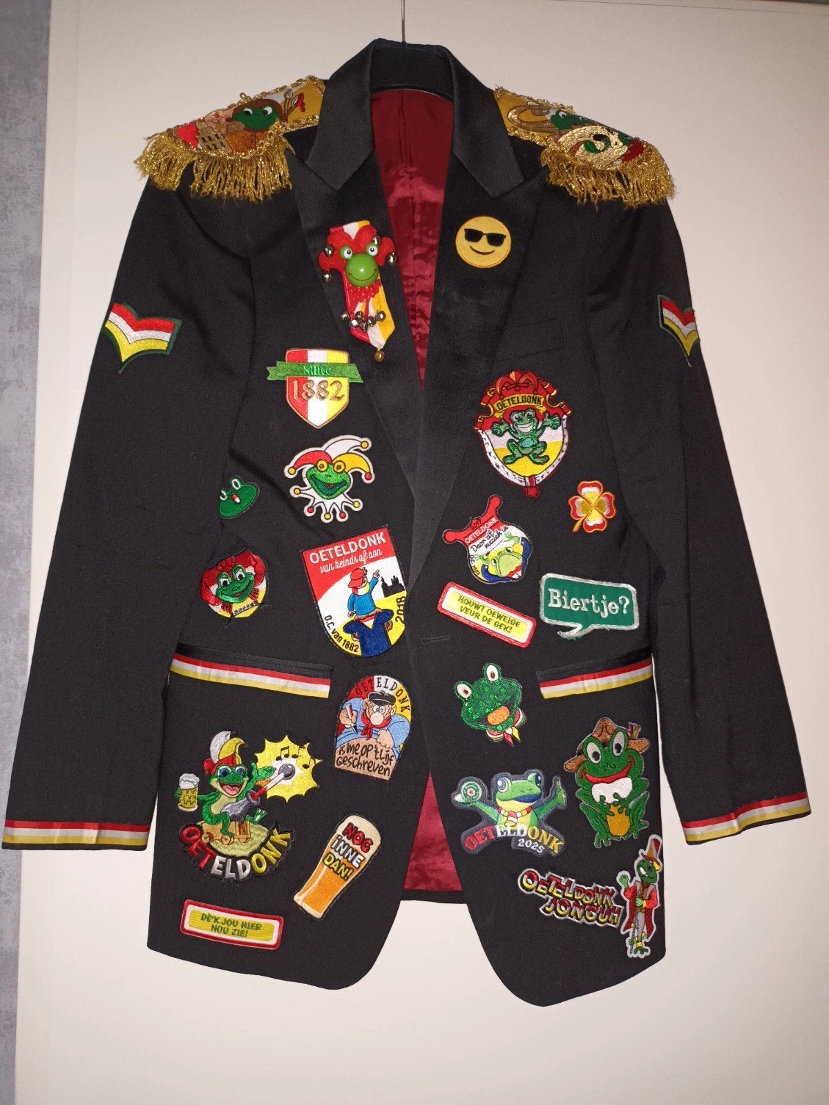 Uniek Oeteldonk Carnavalsjasje - Maat M, Carnaval, Maat 48/50 (M), Ophalen of Verzenden, Zo goed als nieuw