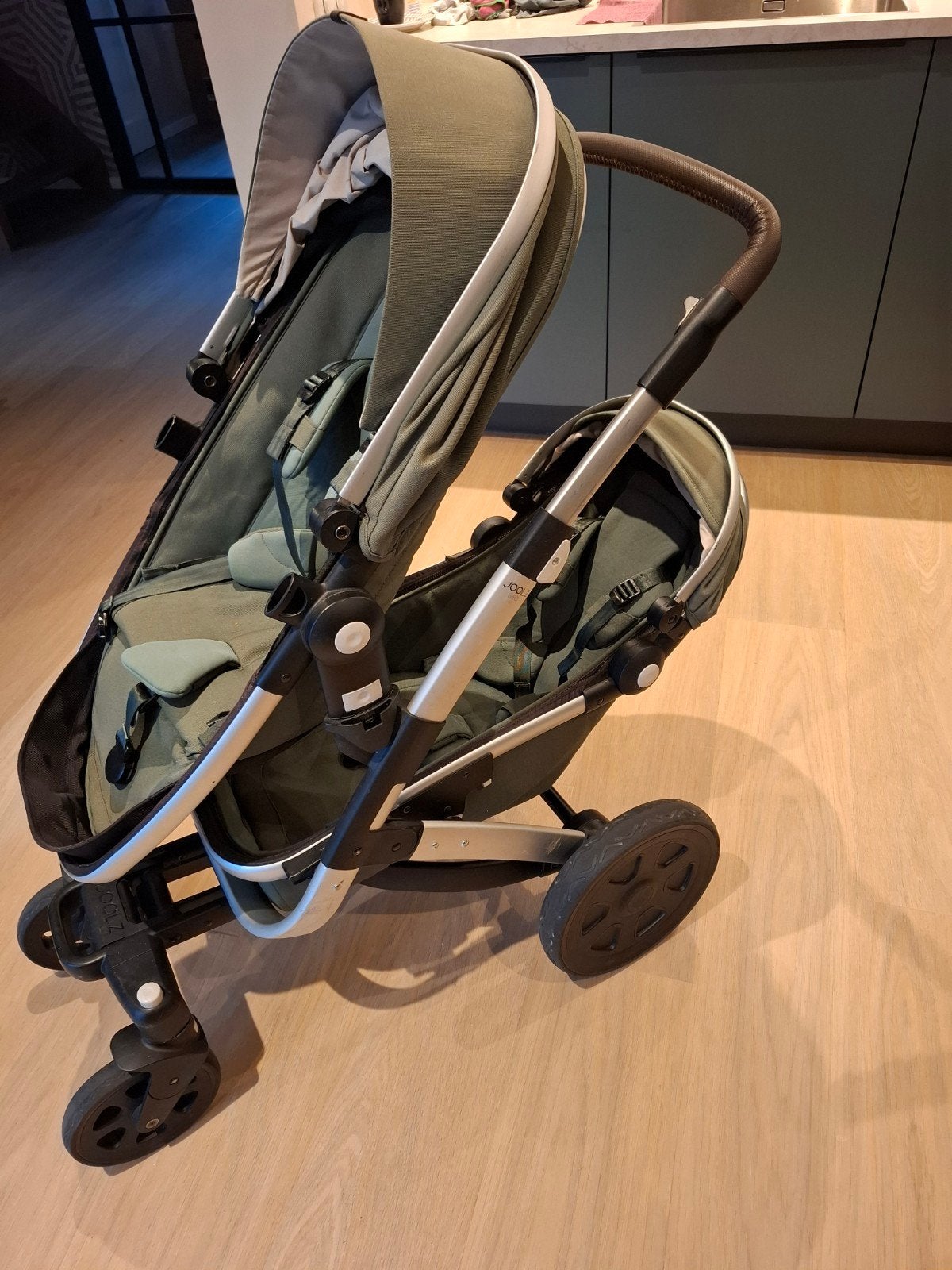 Joolz Geo 2 Combiwagen met uitbreidingsset en wieg, Gebruikt, Verstelbare duwstang, Combiwagen, Ophalen