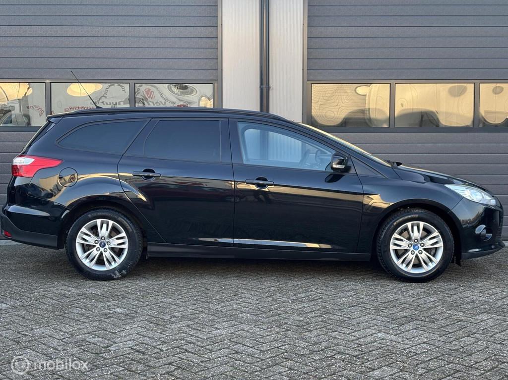 Ford Focus Wagon 1.6 TI-VCT Trend Uitvoering, Auto's, 4 cilinders, 1207 kg, Zwart, 17 km/l