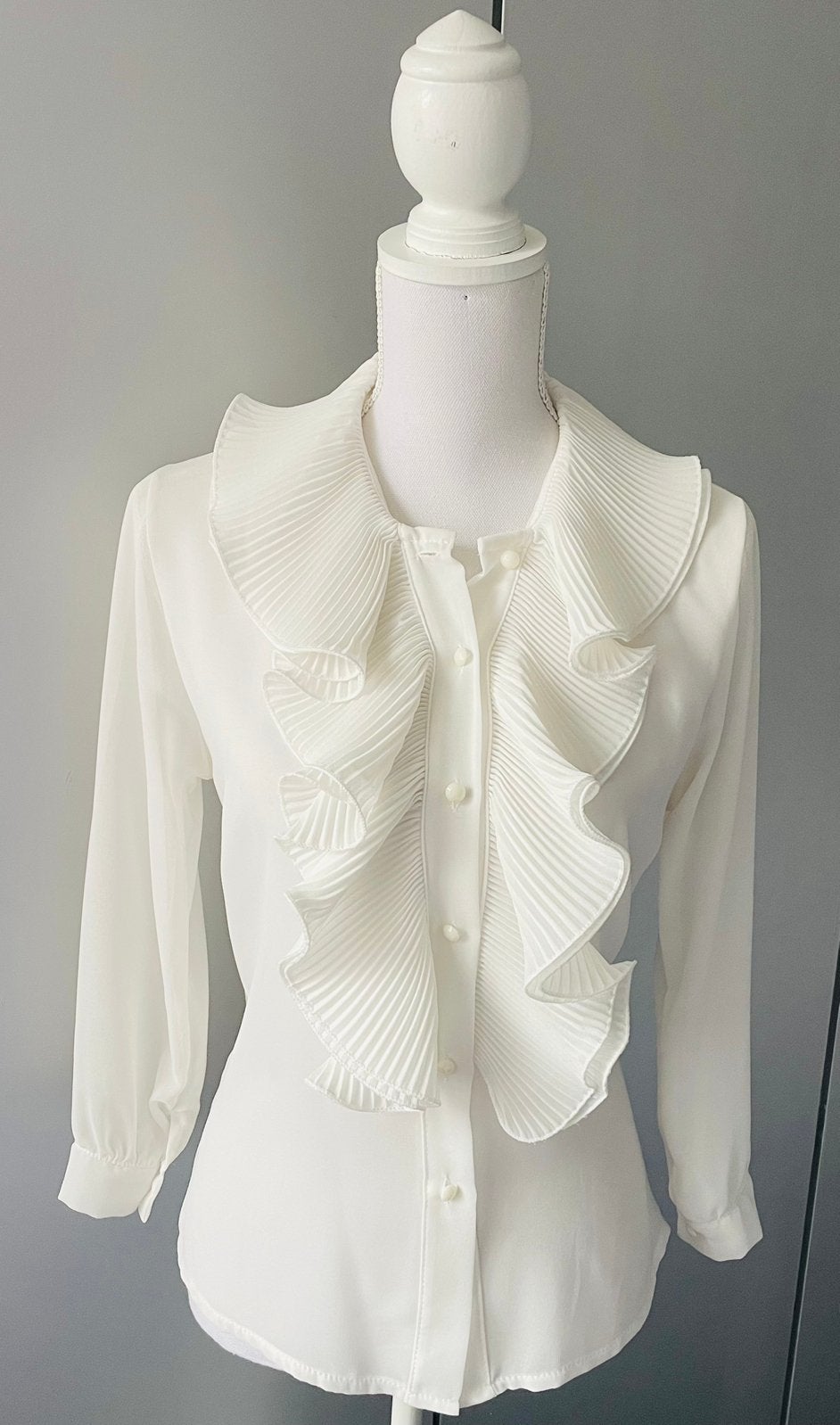 Boutique: Elegante blouse met Chabot, Verzenden, Zo goed als nieuw, Maat 38/40 (M), Wit