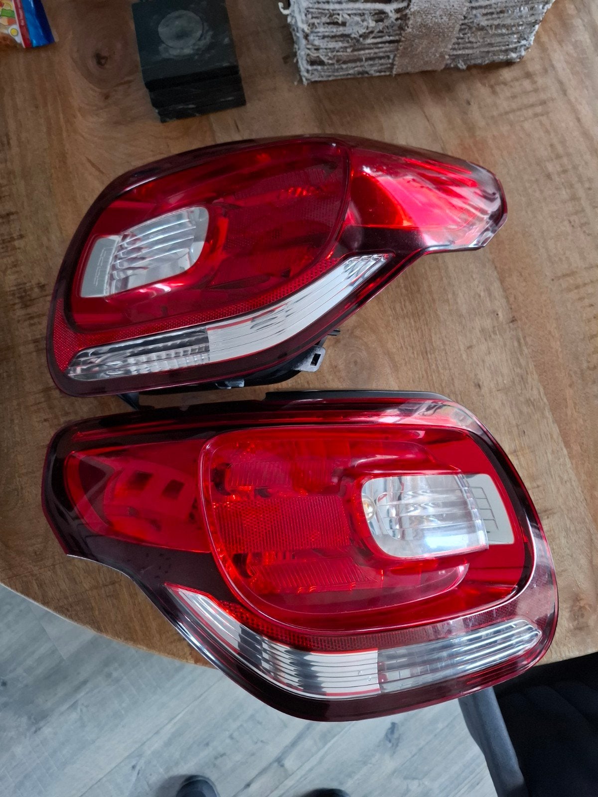 2x Achterlicht Citroën Ds3, Auto-onderdelen, Ophalen, Citroën