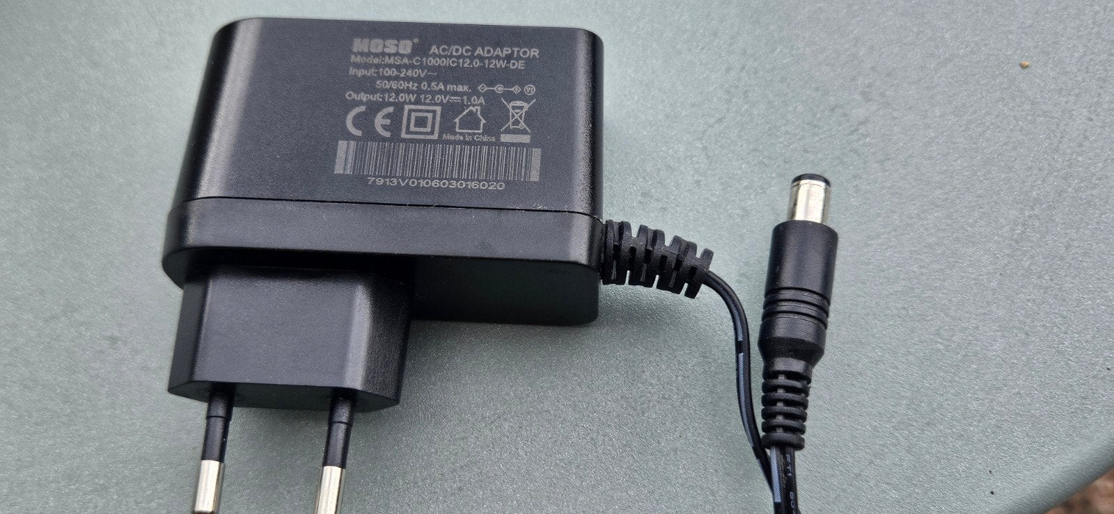 Moso AC/DC Adapter 12V 1A - Model MSA-C1000IC12.0-12W-DE, Ophalen of Verzenden