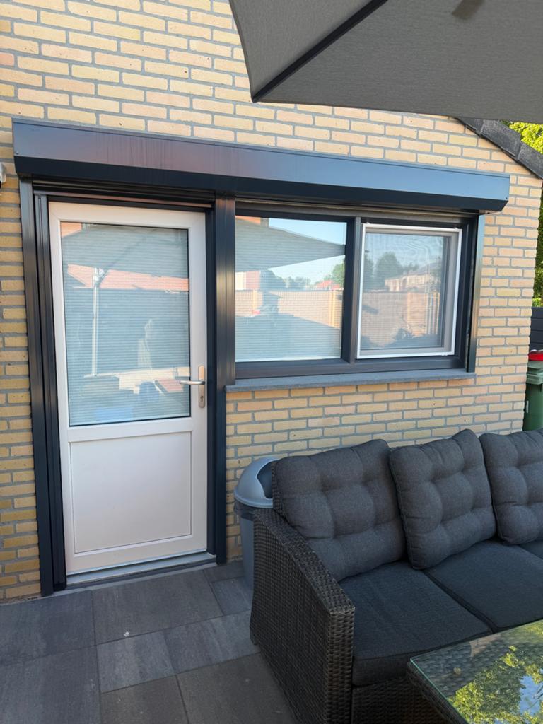 Deur met vast raam en draaikiep, antraciet/crème wit HR++, Gevelraam of Ruit, Zo goed als nieuw, Dubbelglas, 160 cm of meer