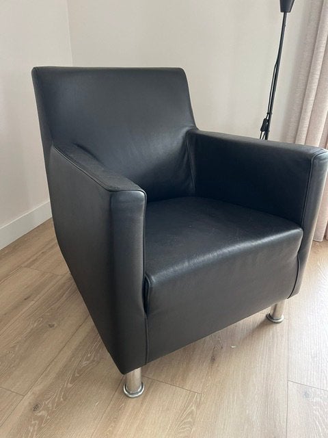 fauteuil Topform, zwart leer, rookvrij huis, Ophalen, Minder dan 75 cm, Leer, Zo goed als nieuw